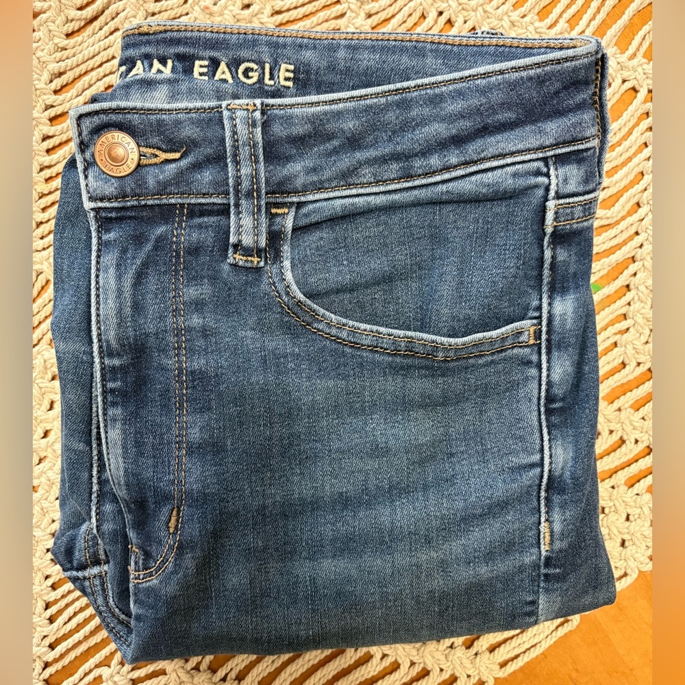 American Eagle Next Level Super Hi-Rise Jegging Size 6 - Picture 3 of 7